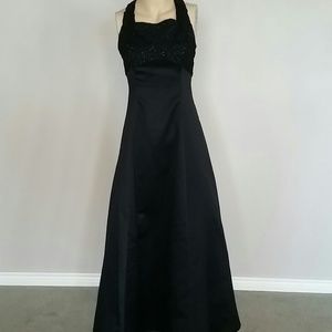 Night scene size 5-6 prom dress